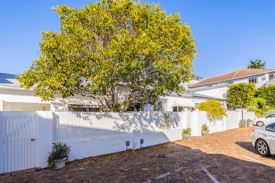 2 Bedroom Property for Sale in Claremont Upper Western Cape